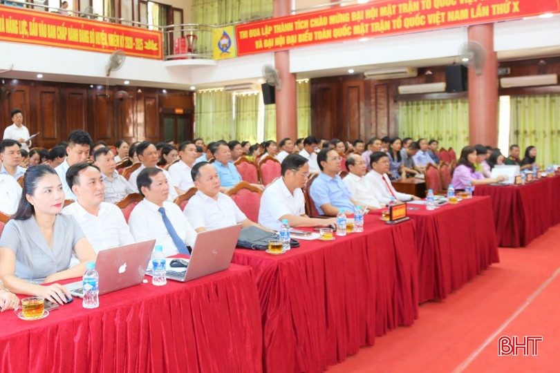 Các đại biểu dự hội nghị. fd27a225a555060b5f44-2.jpg