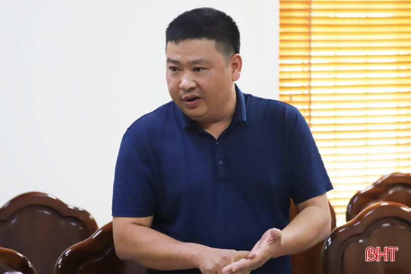 Trưởng Văn phòng Công chứng Cẩm Xuyên Nguyễn Ngọc Huỳnh đề xuất các nội dung liên quan tới quy định tuổi của công chứng viên. IMG_3361.jpg
