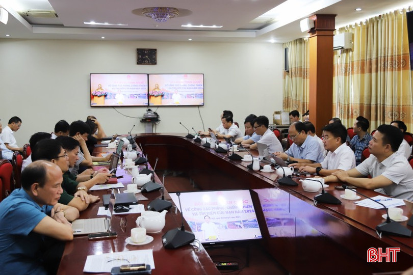 Các đại biểu tham dự ở điểm cầu Hà Tĩnh. IMG_3000.jpg