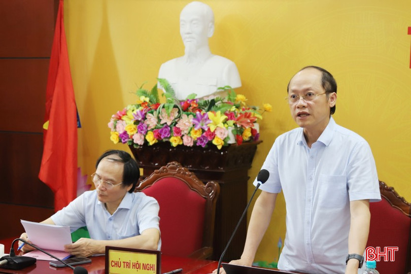 Phó Chủ tịch Thường trực UBND tỉnh Nguyễn Hồng Lĩnh phát biểu tại hội nghị. IMG_3034.jpg