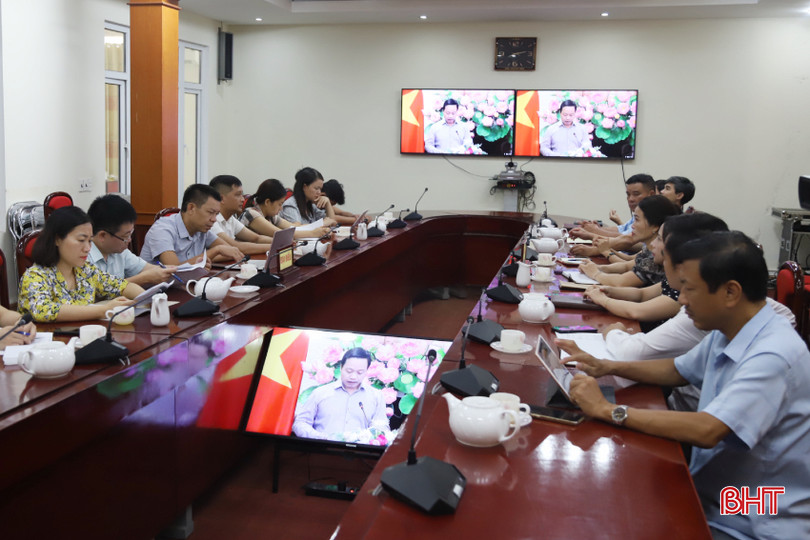 Đại biểu dự hội nghị tại điểm cầu Hà Tĩnh. TP1.jpg