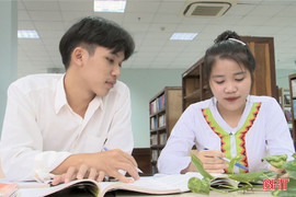 Hành trình trở thành cử nhân của nữ sinh dân tộc Chứt đầu tiên đậu đại học