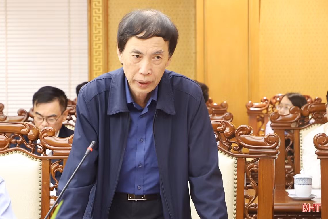 Tư vấn, bàn giải pháp đưa kinh tế Hà Tĩnh tăng trưởng và phát triển bền vững