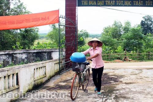 Gieo chữ trên vùng đất khó (Bài cuối): Chung tay vì sự nghiệp trồng người ảnh 1 Gieo chữ trên vùng đất khó (Bài cuối): Chung tay vì sự nghiệp trồng người ảnh 1