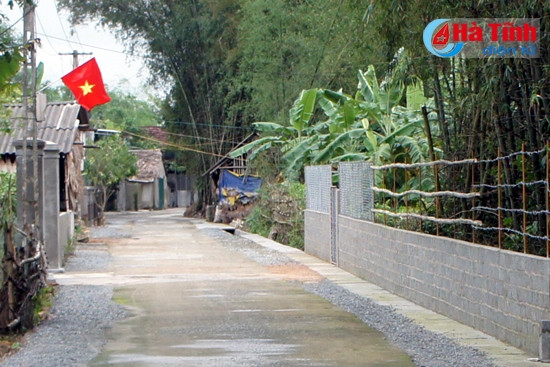 Đường liên thôn được mở rộng theo tiêu chuẩn NTM