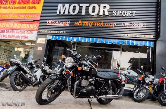 Triumph Bonneville T100 2016 màu đen đầu tiên tại Việt Nam.