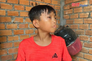 Bé trai cứu bạn thoát khỏi tay kẻ thảm sát