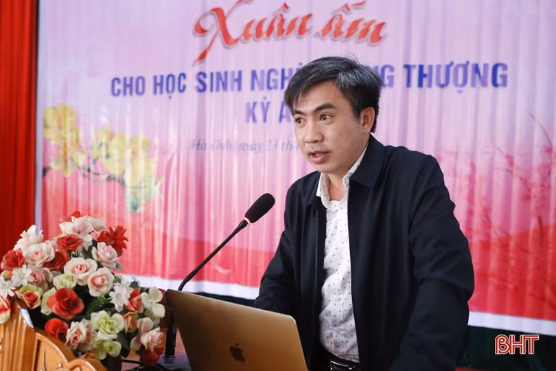 Xuân ấm cho học sinh nghèo vùng thượng Kỳ Anh