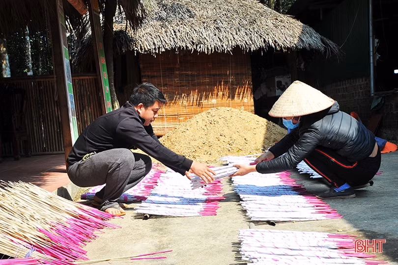 Làng trầm hương nổi tiếng Hà Tĩnh có những sản phẩm đặc biệt nào?