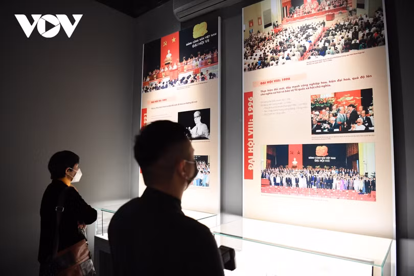 Đảng Cộng sản Việt Nam - từ đại hội đến đại hội