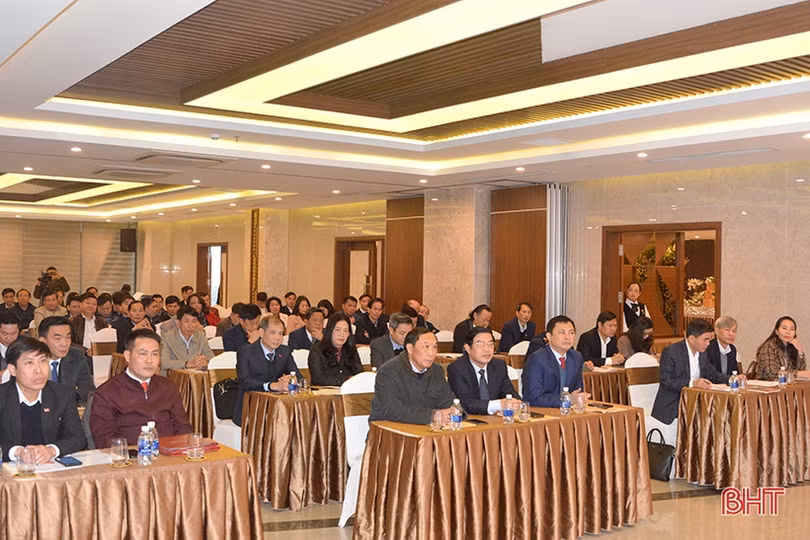 Công bố quyết định bổ nhiệm 2 Phó Giám đốc Sở Y tế Hà Tĩnh