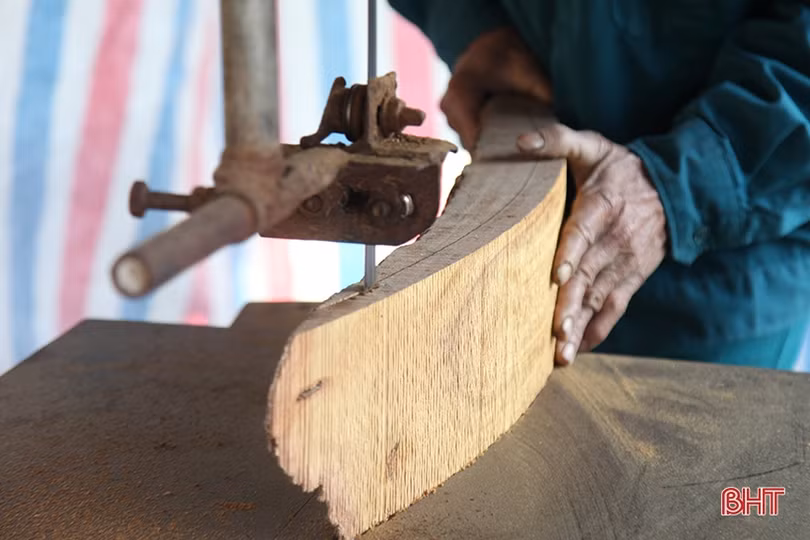 Làng trống lâu đời ở Hà Tĩnh vào mùa bận rộn nhất trong năm