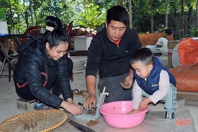 Làng trầm hương nổi tiếng Hà Tĩnh có những sản phẩm đặc biệt nào?
