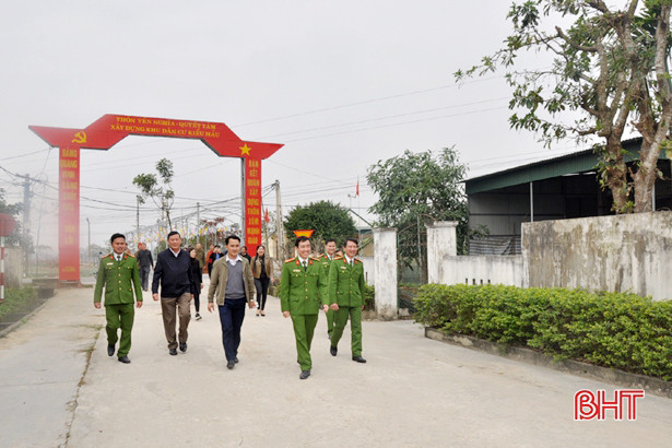 Thôn đầu tiên của Thạch Hà xã hội hóa lắp đặt camera an ninh