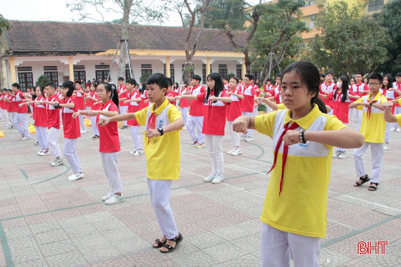 Hơn 1.500 VĐV tranh tài Đại hội Điền kinh - thể thao ngành Giáo dục TP Hà Tĩnh