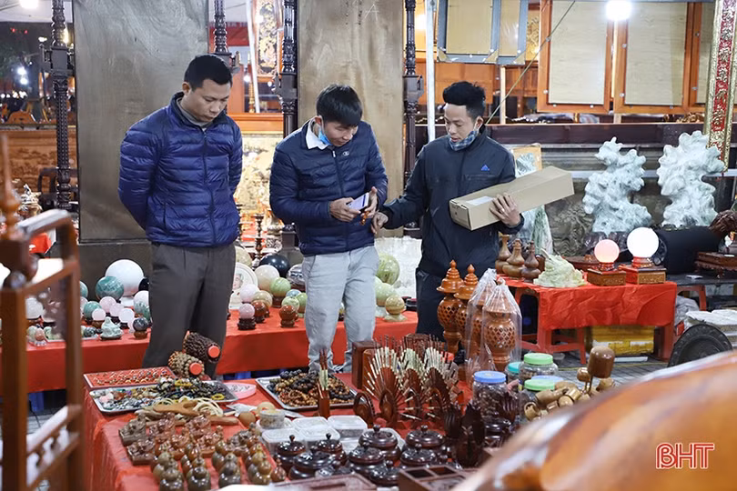 Chiêm ngưỡng kiệt tác của các làng nghề khắp 3 miền tại trung tâm TP Hà Tĩnh