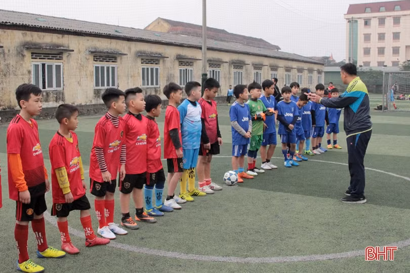 Hơn 1.500 VĐV tranh tài Đại hội Điền kinh - thể thao ngành Giáo dục TP Hà Tĩnh