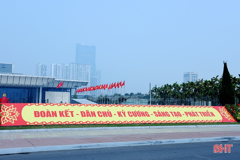 Trung tâm Hội nghị Quốc gia trước ngày khai mạc Đại hội đại biểu toàn quốc lần thứ XIII của Đảng