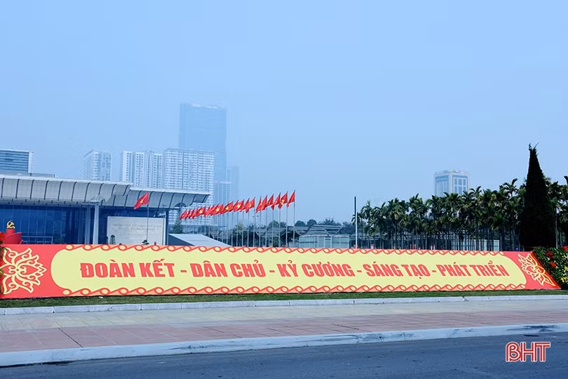 Trung tâm Hội nghị Quốc gia trước ngày khai mạc Đại hội đại biểu toàn quốc lần thứ XIII của Đảng