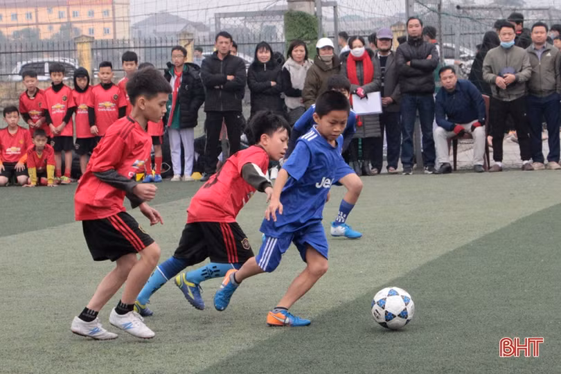 Hơn 1.500 VĐV tranh tài Đại hội Điền kinh - thể thao ngành Giáo dục TP Hà Tĩnh