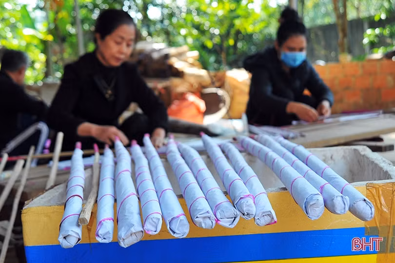 Làng trầm hương nổi tiếng Hà Tĩnh có những sản phẩm đặc biệt nào?