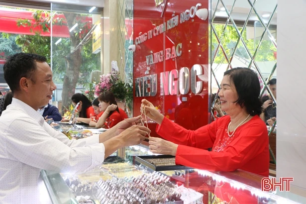Vàng bạc Kiều Ngọc khai trương cơ sở 2 ở TP Hà Tĩnh
