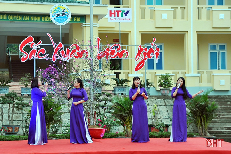 “Sắc xuân biên giới” ở Phú Lâm