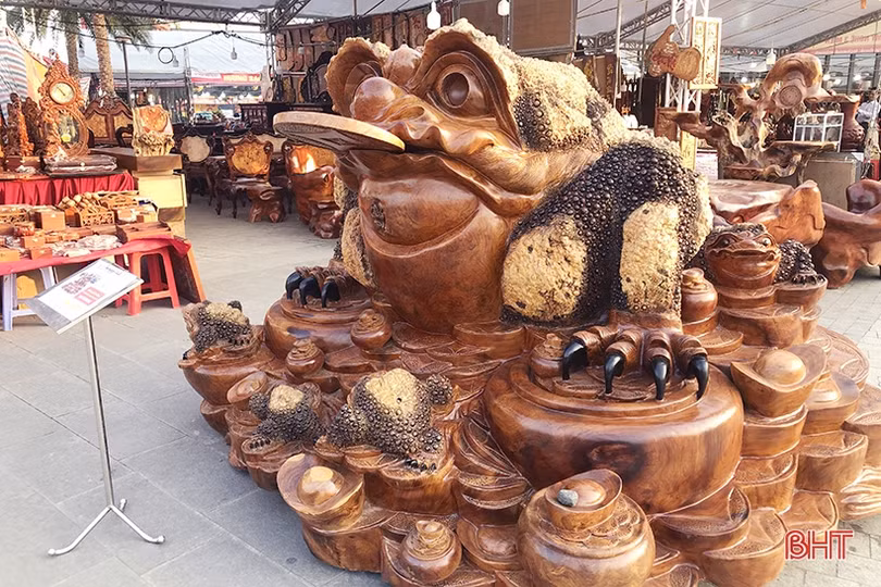 Chiêm ngưỡng kiệt tác của các làng nghề khắp 3 miền tại trung tâm TP Hà Tĩnh