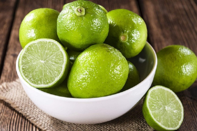 Những đĩa hoa quả được trang trí đơn giản mà đẹp mắt