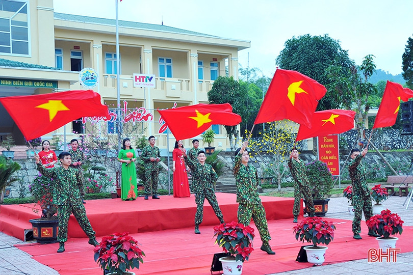 “Sắc xuân biên giới” ở Phú Lâm
