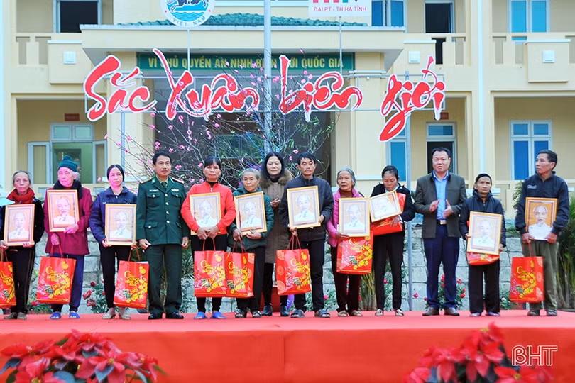 “Sắc xuân biên giới” ở Phú Lâm