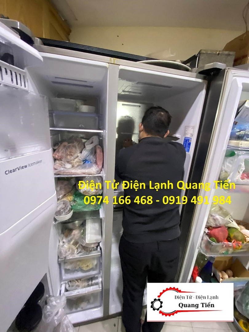 Đội thợ sửa chữa tại Điện Tử Điện Lạnh Quang Tiến đều có chuyên môn cao và tận tâm. dien-tu-4.jpg
