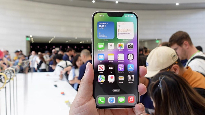 iphone-1.jpg