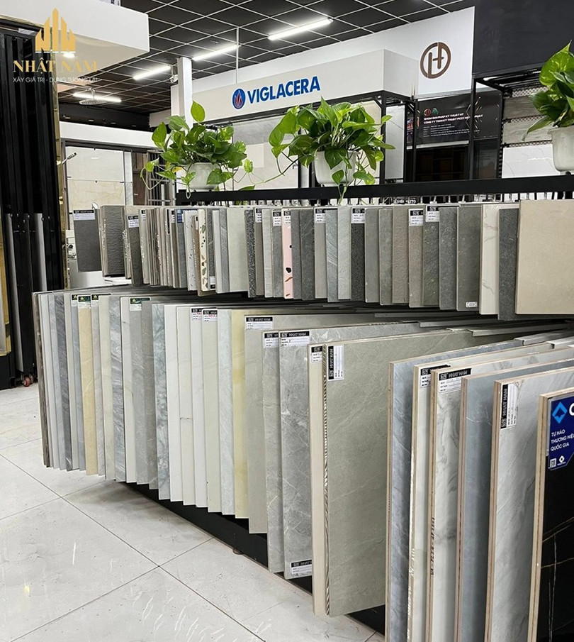 Nhật Nam Home tự hào có hơn 22 năm kinh nghiệm trong lĩnh vực cung cấp gạch ốp nhà vệ sinh cao cấp, bền bỉ theo thời gian nhat-nam-1.jpg