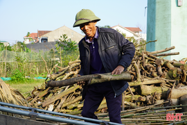 Khi củi khô lên đời thành hàng Tết