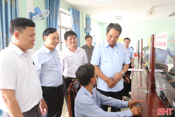 Vận hành ổn định bộ máy mới, tập trung chuẩn bị đại hội đảng bộ cấp xã
