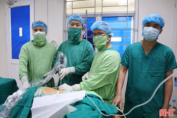 Tán sỏi bằng laser công suất cao: Giảm xâm lấn, rút ngắn thời gian hồi phục