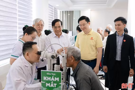 Bệnh viện Đa khoa Sài Gòn Hà Tĩnh chung tay chăm sóc sức khỏe người cao tuổi