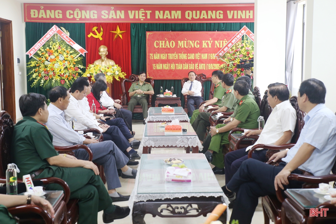 Kiên quyết đấu tranh với các loại tội phạm, nỗ lực vì sự bình yên của Nhân dân Hà Tĩnh