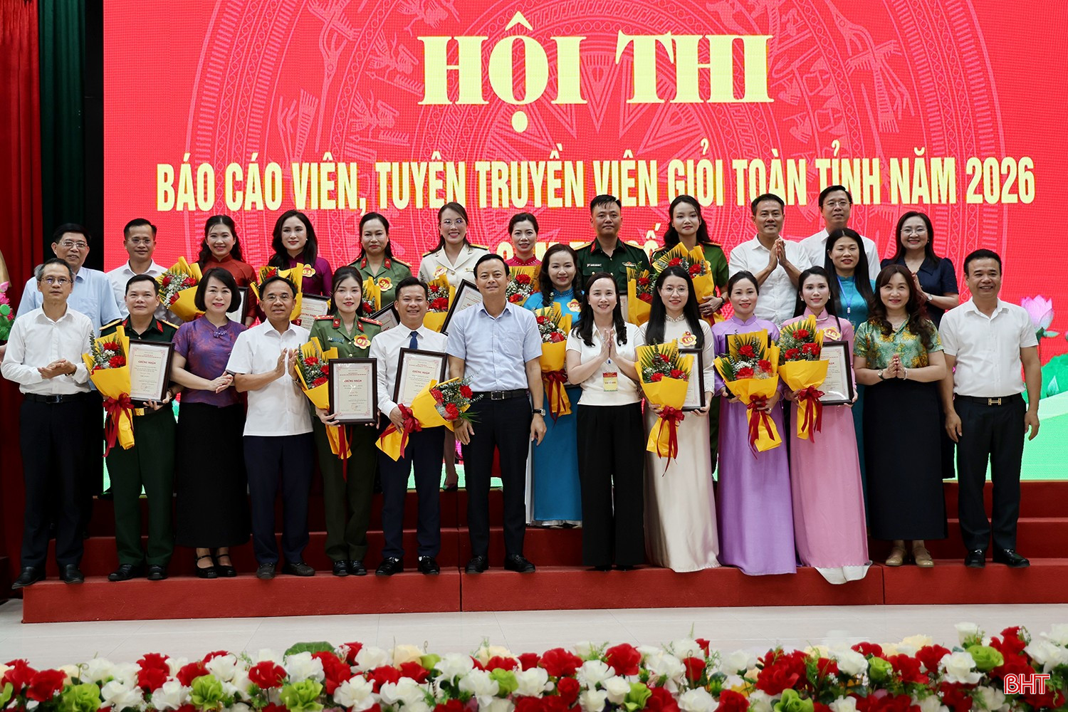 bqbht_br_anh-chup-luuu.jpg