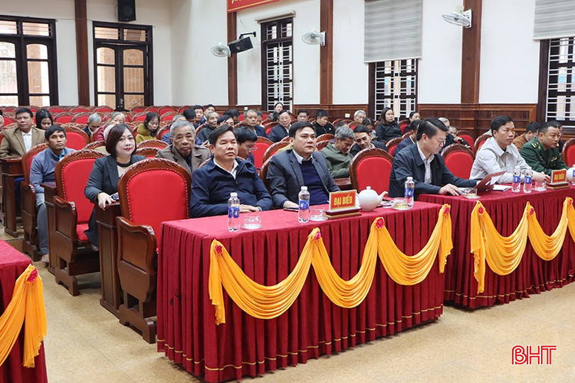 Đại biểu tham dự lễ gặp mặt.