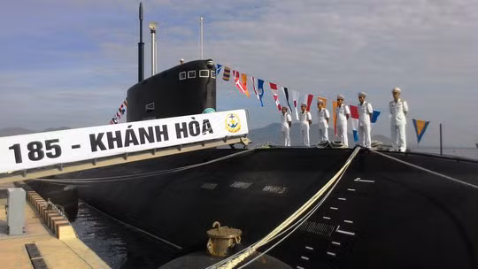 can canh 6 tau ngam kilo cua hai quan viet nam
