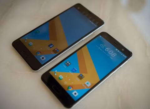 san pham moi dinh dam cua samsung va htc chinh thuc len ke