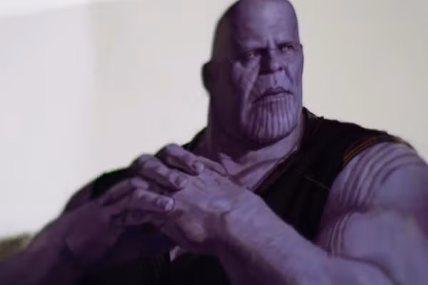 10 dieu nen biet ve bom tan avengers 3