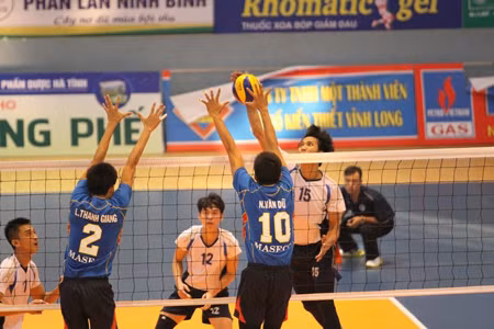 bong chuyen viet nam lo trinh bap benh