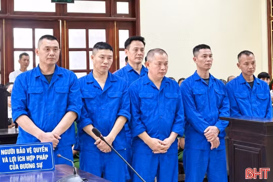 6 bị cáo lĩnh hơn 48 năm tù trong vụ án mua bán, tổ chức sử dụng ma túy