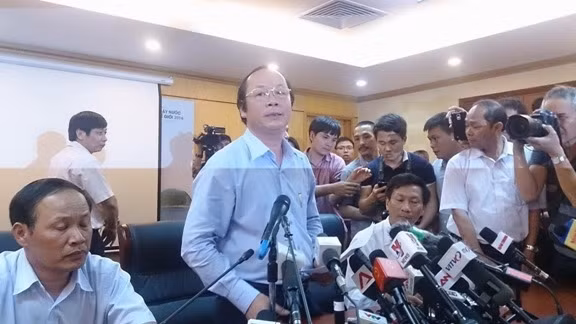 Thứ trưởng Võ Tuấn Nhân chủ trì cuộc họp báo.
