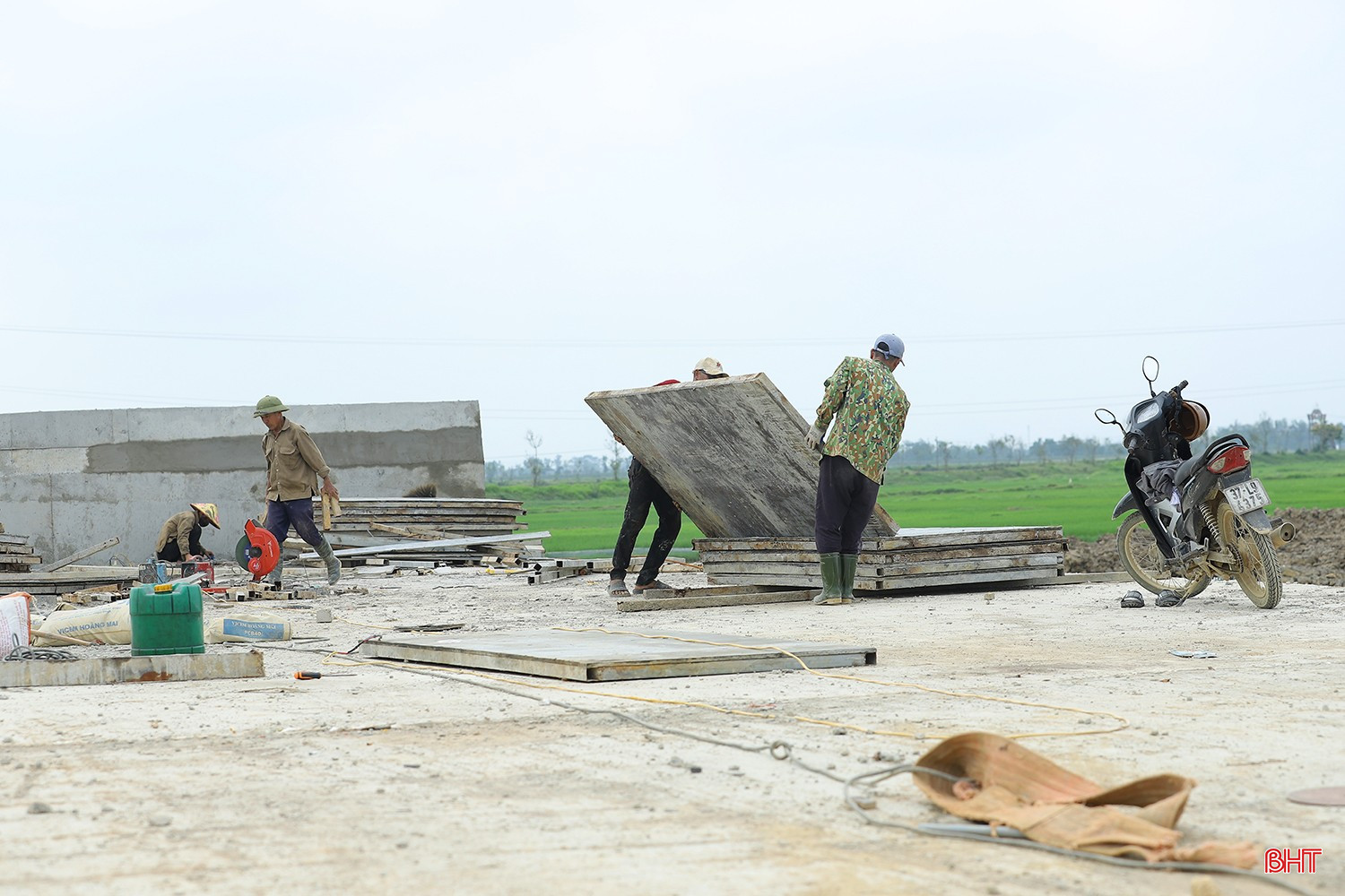 bqbht_br_xo-viet-nghe-tinh-5d.jpg