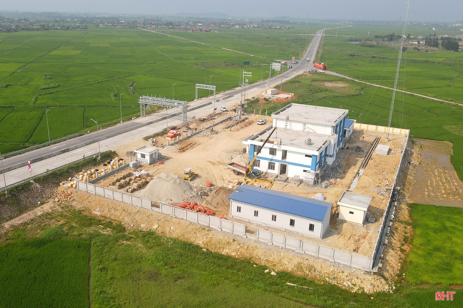bqbht_br_tram-thu-phi-cao-toc-qua-ha-tinh-13a.jpg