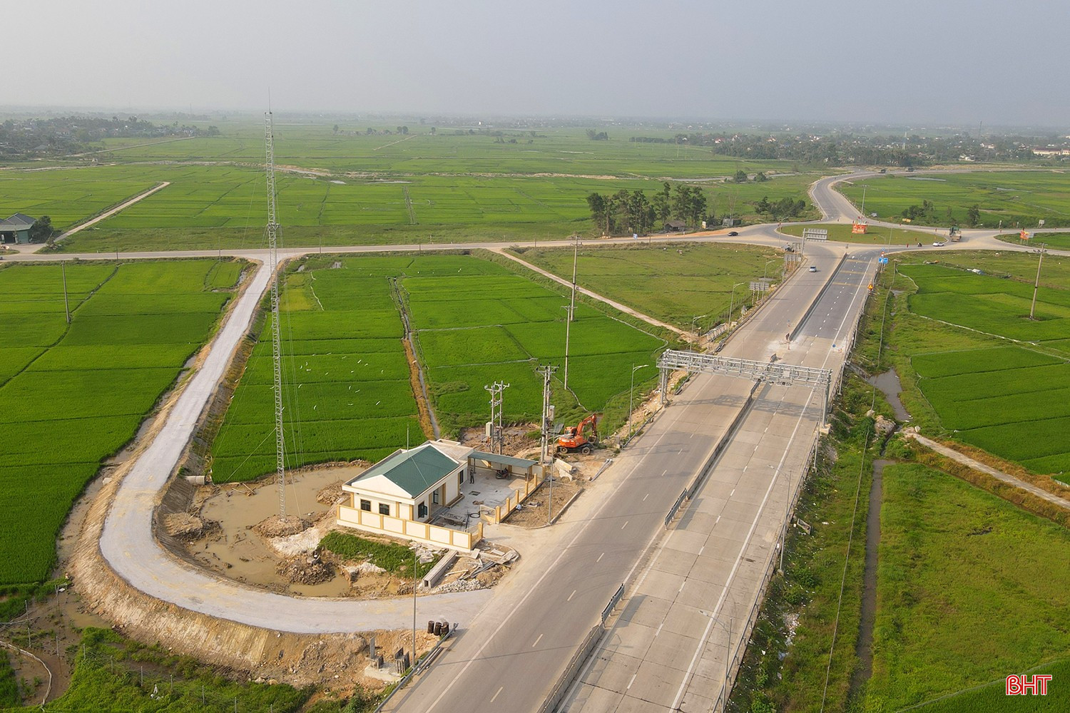 bqbht_br_tram-thu-phi-cao-toc-qua-ha-tinh-8.jpg